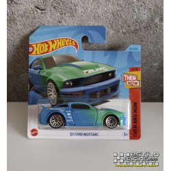 Hot Wheels 07 Ford Mustang